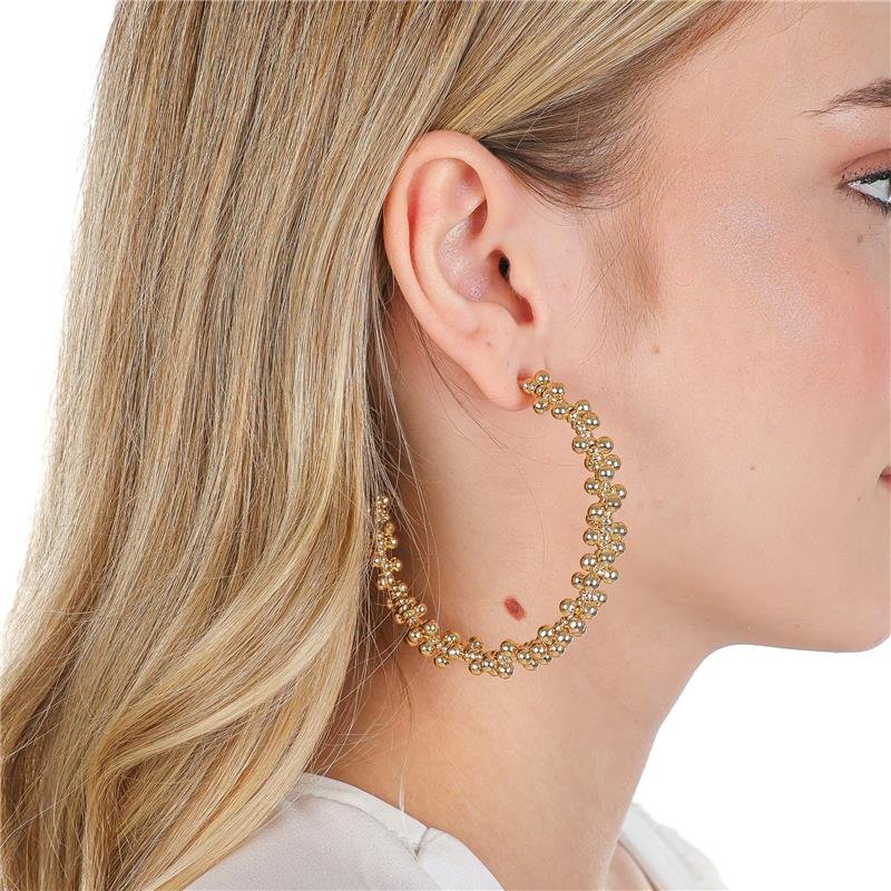 ARGOLA DE 6 CM COM BOLINHAS DE 4 MM