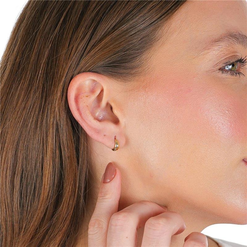 ARGOLA 0,9CM COM ARO LISO DE 4MM FECHO CLICK