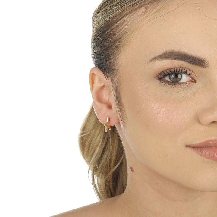 BRINCO 1,5CM DE ESTRELA COM ZIRCÔNIAS