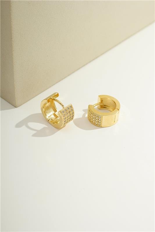 ARGOLA CRAVEJADA COM MICROZIRCÔNIAS