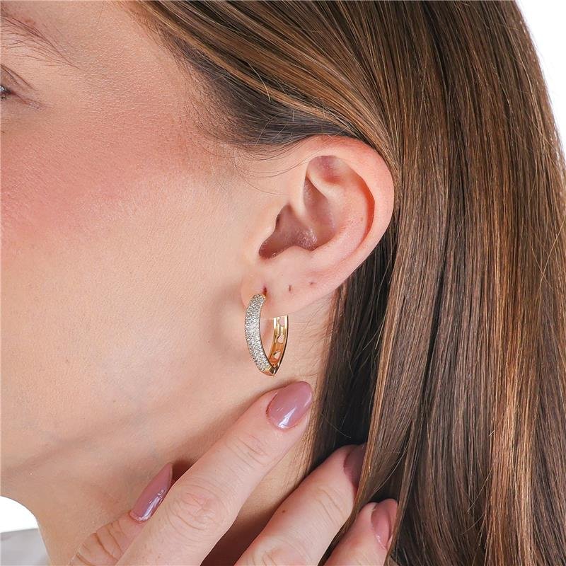 ARGOLA CRAVEJADA COM MICROZIRCÔNIAS