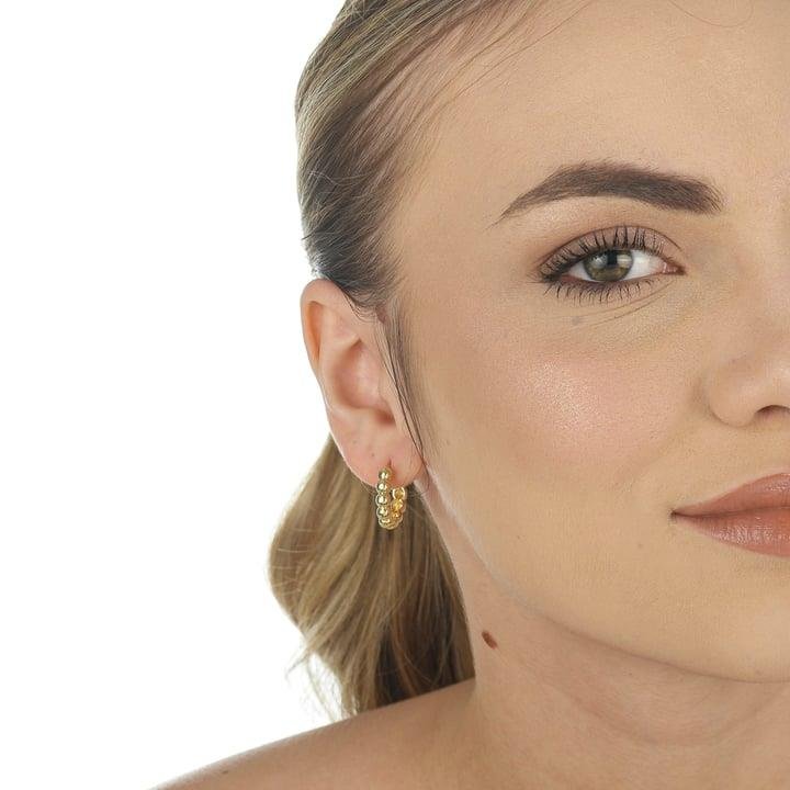 ARGOLA 1,8 CM DE ARO EM BOLINHAS DE 3MM FECHO SEGMENTO - BRB-00992