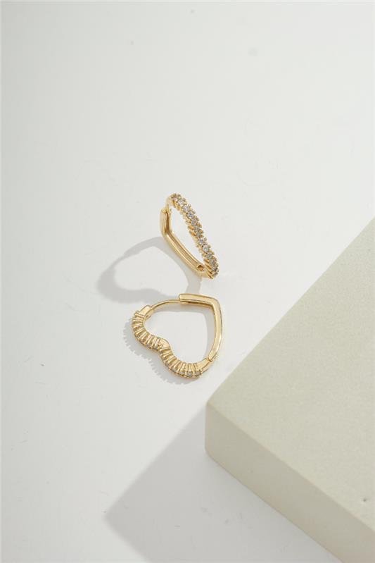 BRINCO 2CM DE CORAÇÃO COM ZIRCÔNIAS