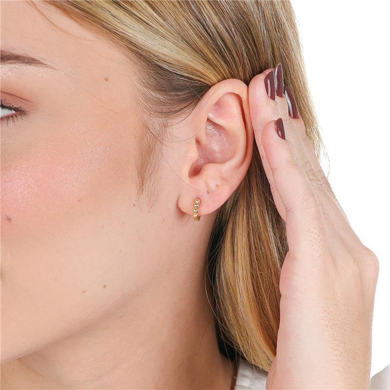 ARGOLA DE 0,9CM COM BOLINHAS