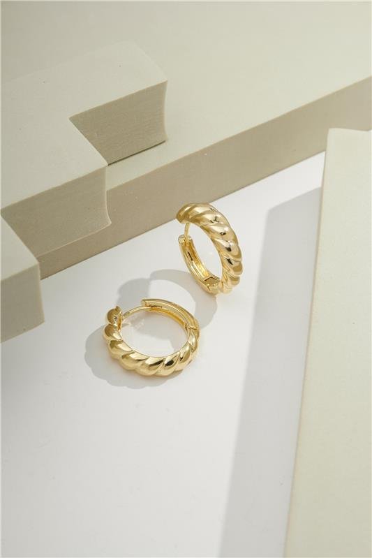 ARGOLA DE 2,5CM COM FIO TORCIDO