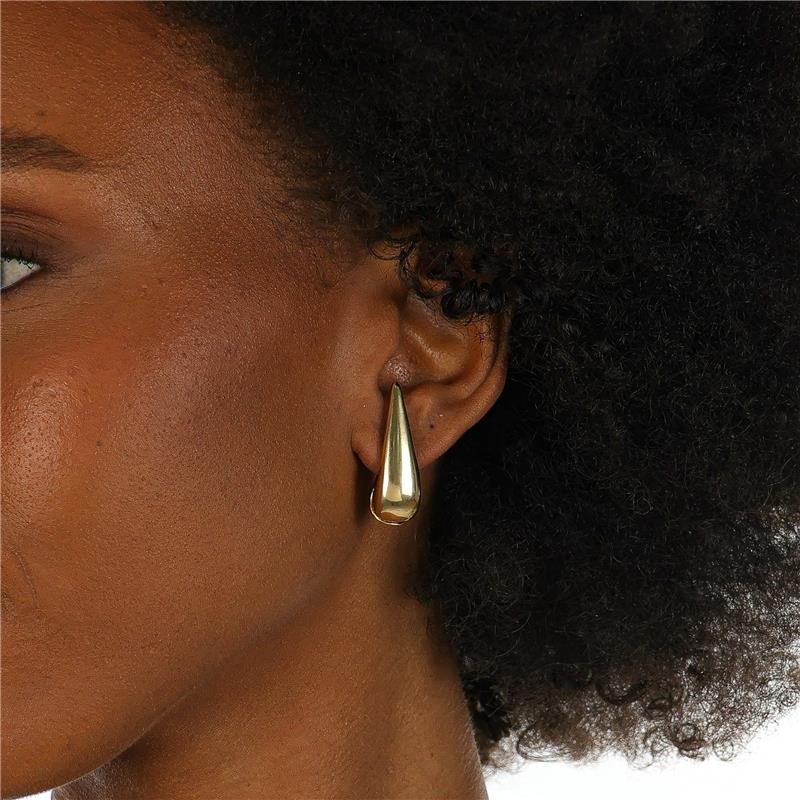 BRINCO COM 3CM DE GOTA FASHION