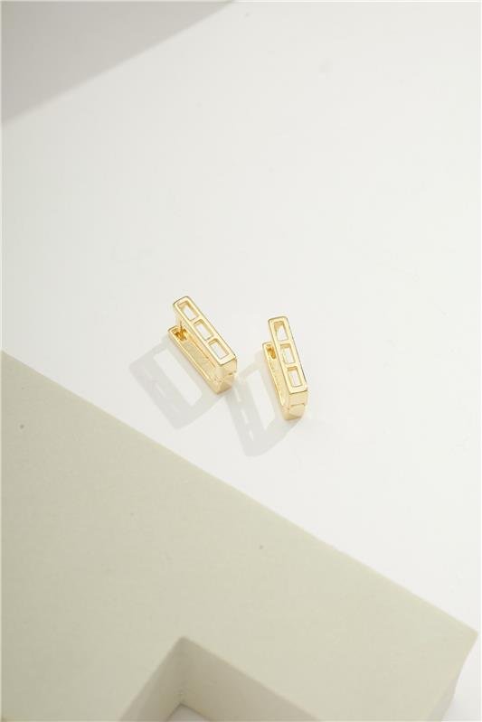 ARGOLA ARTICULADA RETANGULAR COM DETALHES VAZADOS 0,9 X 1,5 CM - BRB-01817