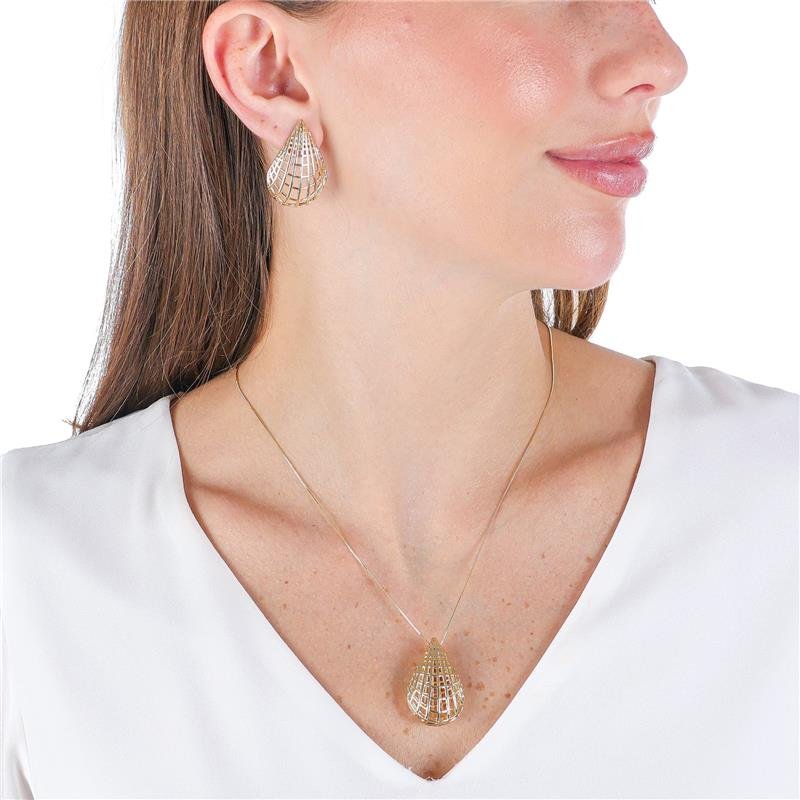 COLAR VENEZIANA 0,60 COM 45 CM COM PINGENTE FORMATO GOTA COM DETALHES VAZADOS 3,2 CM DUPLO - 005-01001