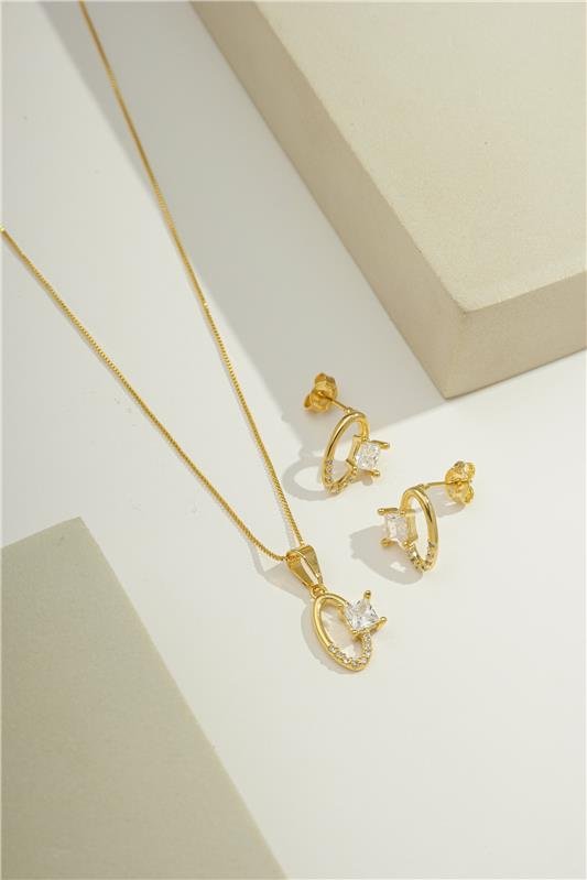 CONJUNTO DELICADO OVAL COM MICROZIRCÔNIAS E CARRE 4X4