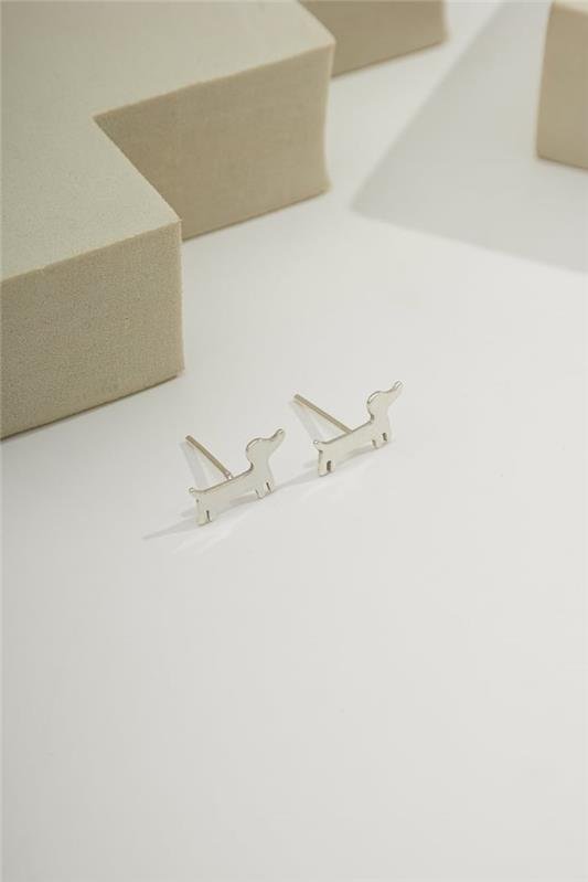 BRINCO CACHORRO SALSICHA EM PRATA 925 CORTE A LASER - 023-00002