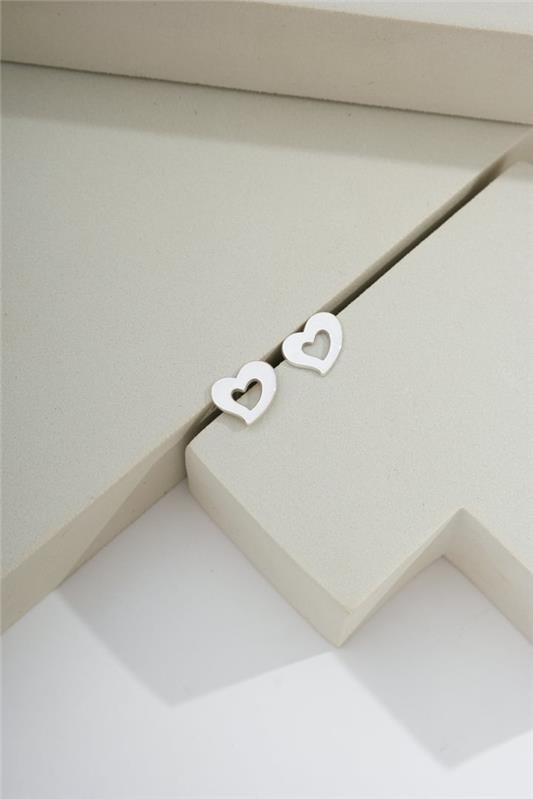 BRINCO CORAÇÃO VAZADO FEITO A LASER EM PRATA 925 - 023-00030