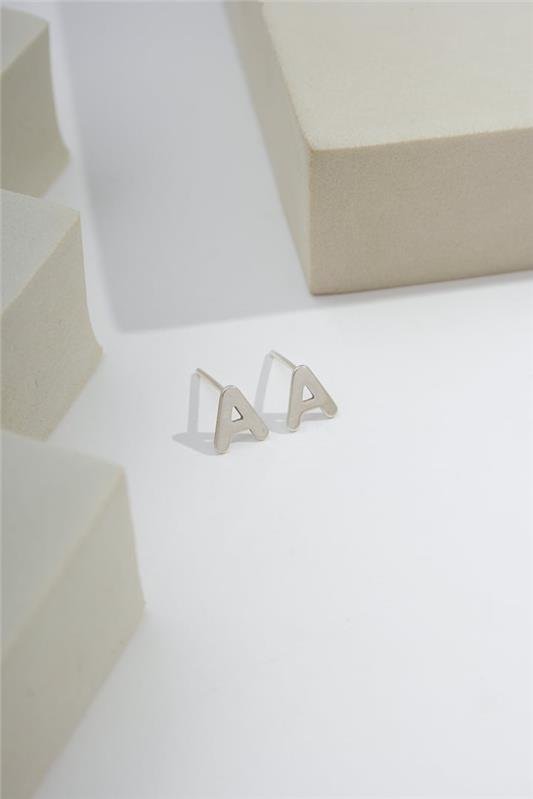 BRINCO DE LETRAS A LASER EM PRATA 925 - 023-00053