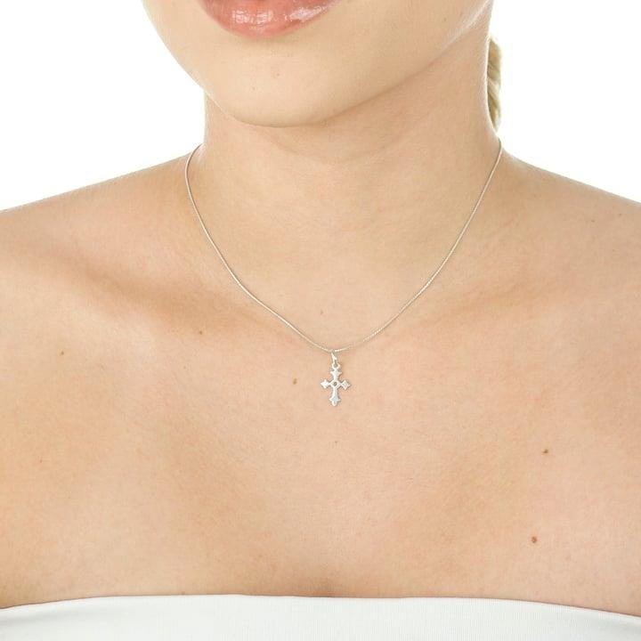 PINGENTE DE LASER CRUZ COM FURO NO CENTRO EM PRATA 925 - 023-00121