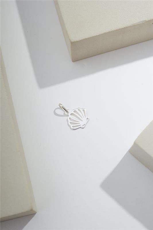 PINGENTE A LASER CONCHA DO MAR VAZADA SIMPLES EM PRATA 925 - 023-00126