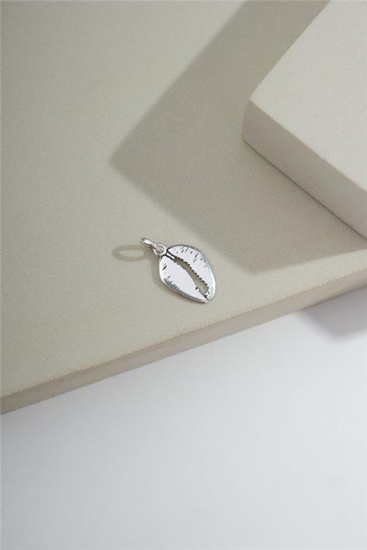 PINGENTE A LASER DE BÚZIOS MÉDIO EM PRATA 925 - 023-00147