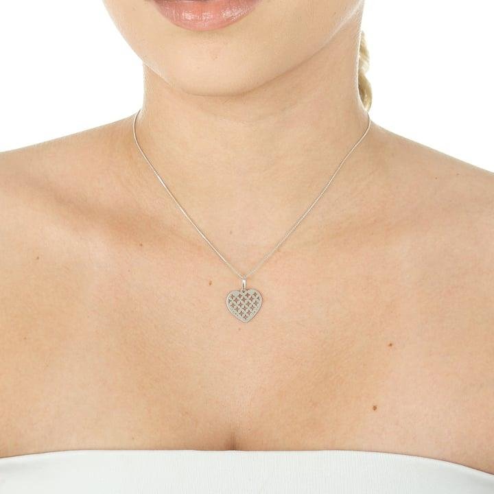 PINGENTE DE CORAÇÃO VAZADO ESTRELAS PEQUENO EM PRATA 925 - 023-00153