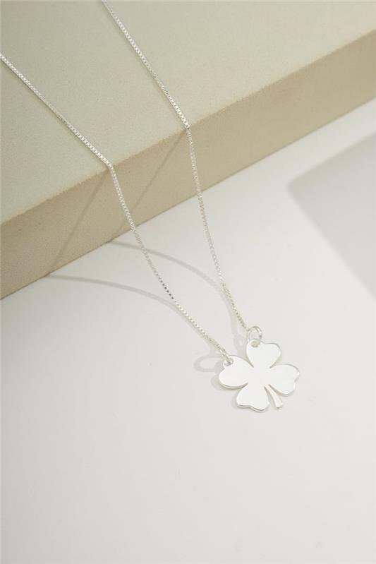 TREVO COM CABINHO C/ CORRENTE V12