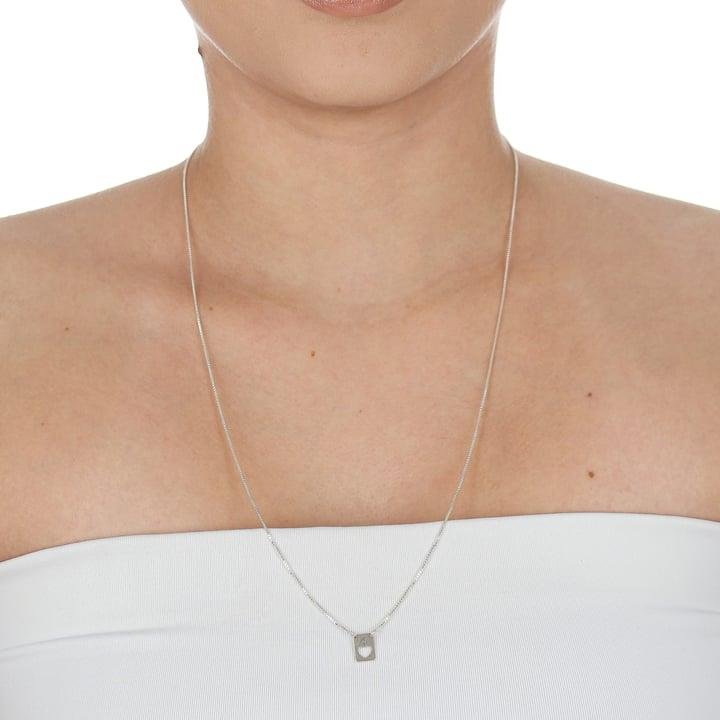 CORAÇÃO DE JESUS C/ CORRENTE V15