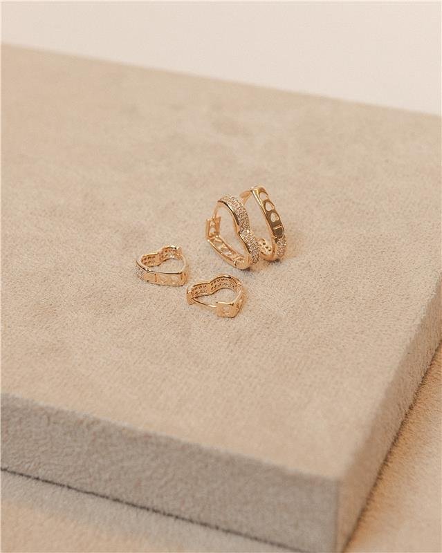 ARGOLA DE CORAÇÃO 1,8CM DE CLICK COM MICROZIRCÔNIAS