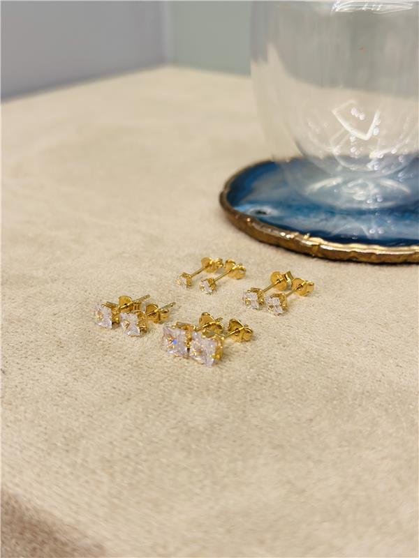 BRINCO DE ZIRCÔNIA SOLITÁRIA QUADRADA DE 4MM